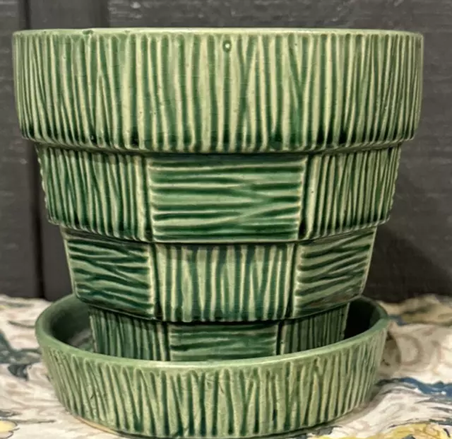 MCCOY Flower Pot Planter Green Basket Weave Attached Saucer Plants 5"