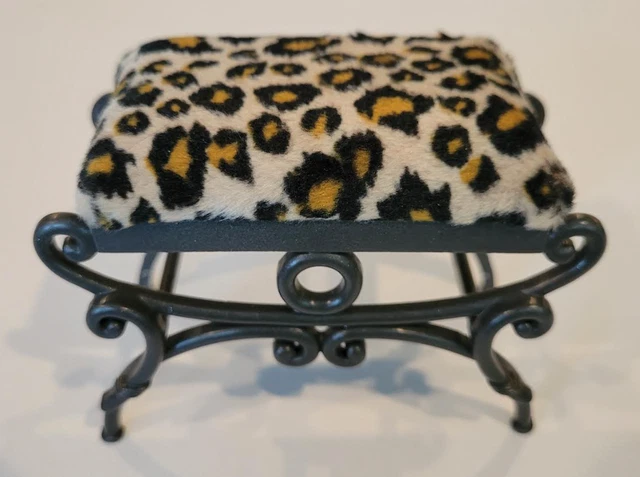 Barbie Doll My Scene Footstool Bench Leopard Print Pattern Stool Barbie Doll My Scene Footstool Bench Leopard Print Pattern Stool