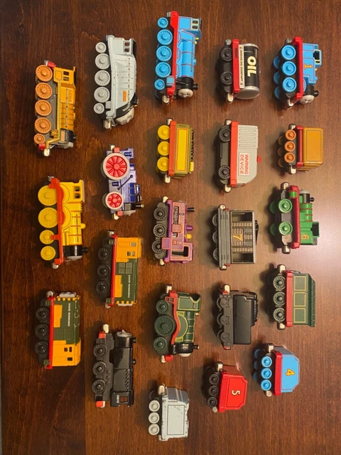 (22) Thomas The Train & Friends Die Cast Take a Long Railway Magnetic Trains Lot