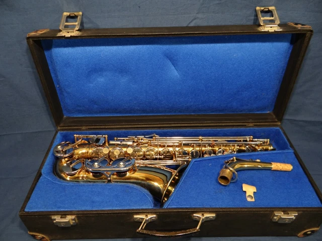 B&s alto store saxophone