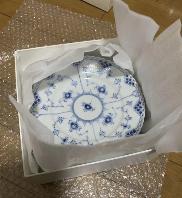 Royal Copenhagen Blue Fluted Full Lace Plate