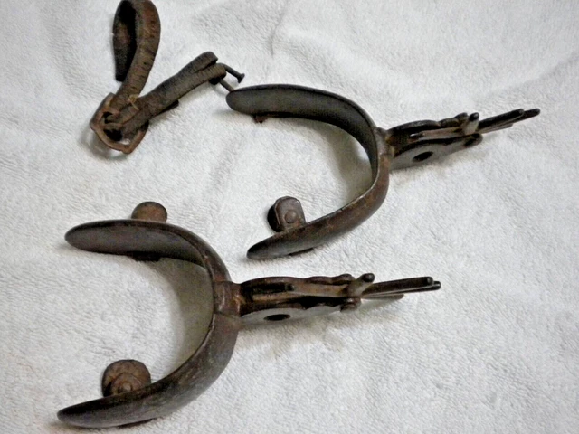 Vintage pair   Iron Cowboy Boot Spur 8 Points