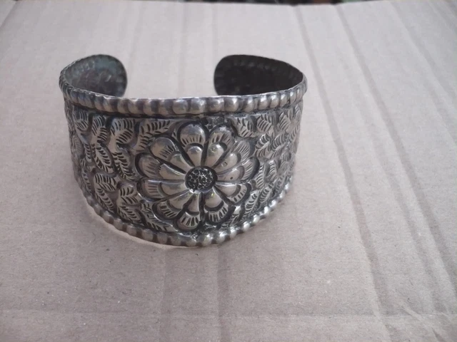 Bracelet Manchette Berbère Ancien En Argent Massif émaillé Avec Corail – Occasion, éclat D'émail