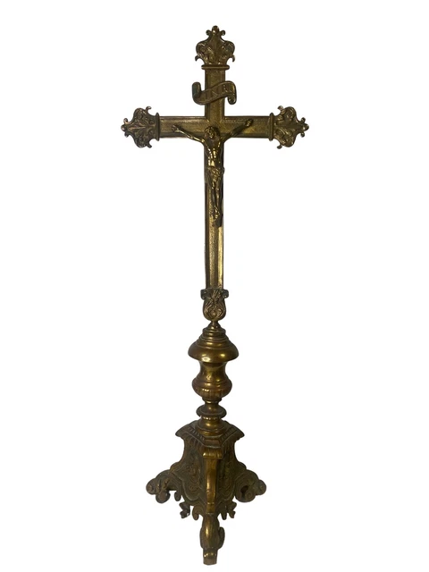 Antique Bronze Standing Altar Crucifix Catholic Cross Antique Bronze Standing Altar Crucifix Catholic Cross