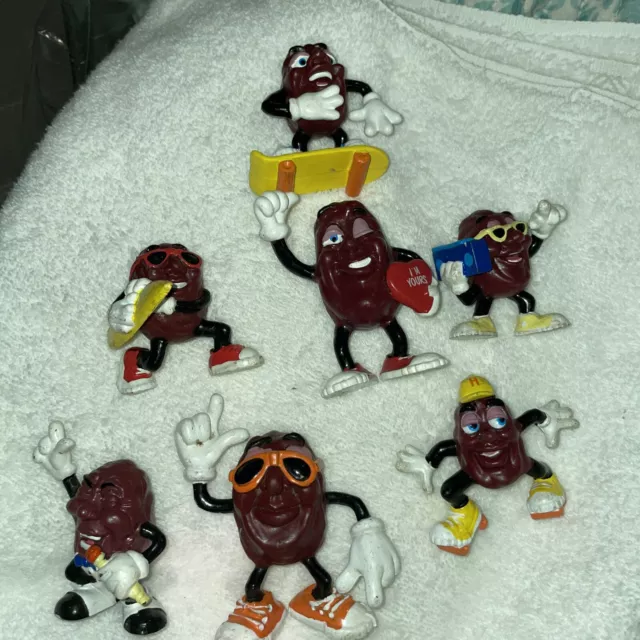 Vintage Lot Of 7, 80's California Raisins Small PVC Figures Figurines See Photos