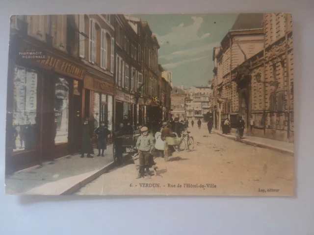 CPA - 55 - Verdun - Rue de L'hôtel de ville