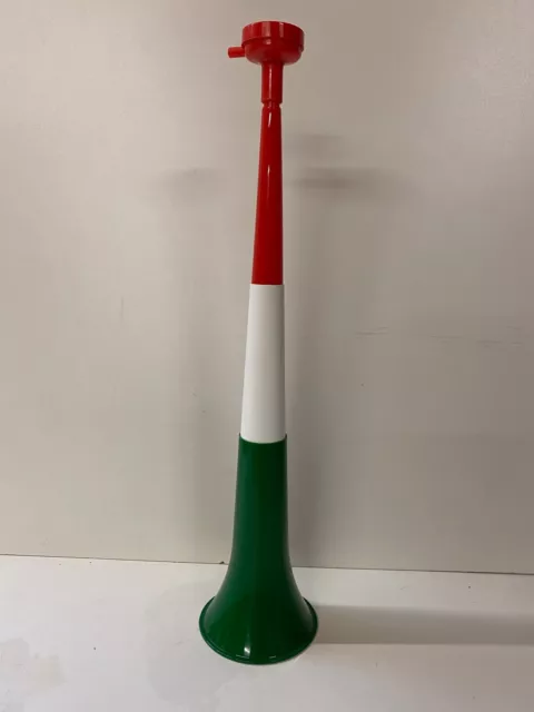 https://www.picclickimg.com/030AAOSw8P5iDpfN/Italien-Fan-Trompete-Horn-Vuvuzela-Tr%C3%B6te-55-cm.webp