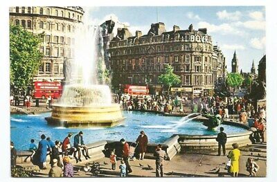 London Postcard UK Trafalgar Square Fountain