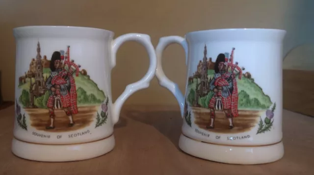 Lot 2 Mug - Souvenir of Scotland -  Fine China - Porcelaine - Tasse