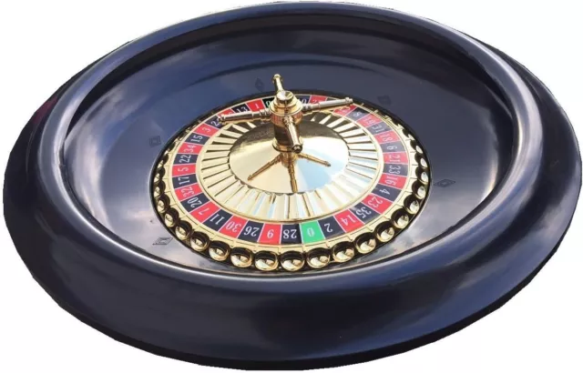 Boxed 16 Inch / 40 cm Large Roulette Wheel and 2 balls