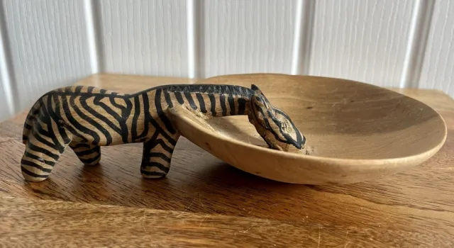 Hand Made Carved Wooden Kenya African Safari Zebra Bowl Craft Wood Dish 8” x 2”