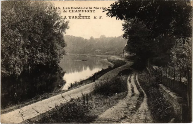 CPA Les Bords de la Marne de Champigny a La Varenne (1352008)