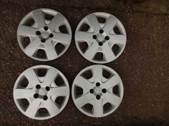 Set of 4 x 15" Toyota Corolla Verso wheel trims hub caps...wk22