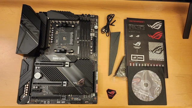 Viii Hero Asus C8f ASUS X570 ROG Crosshair VIII Dark Hero AM4 AMD - Main Image