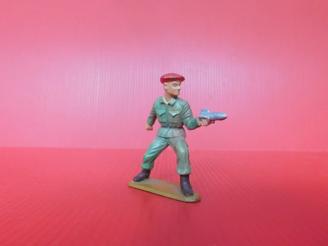 FIGURINE STARLUX ARMÉE D'AFRIQUE COIFFE BLANCHE AU DEFILE FUSIL EPAULE FIGURINE STARLUX ARMÉE D'AFRIQUE COIFFE BLANCHE AU DEFILE FUSIL EPAULE