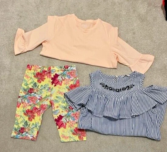 Pacchetto abbigliamento estivo ragazze pantaloncini e top 11 anni cotone ottime condizioni