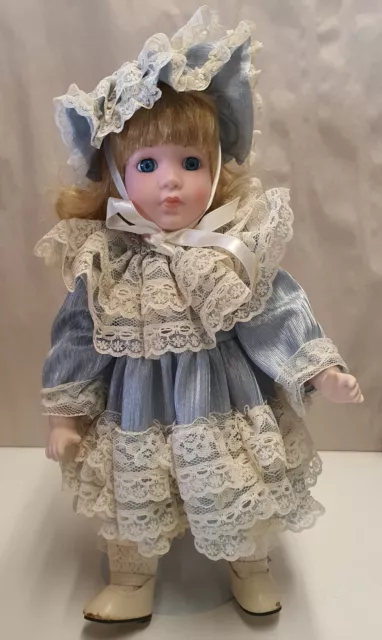 Seymour Mann Connoisseur Doll Collection Musical Doll Blue Dress c1988 33cm Tall