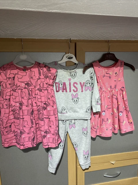Pacchetto piccolo vestiti ragazze età 12-18 mesi F&F Disney