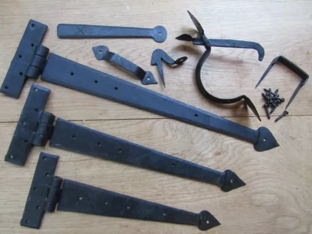 HAND FORGED blacksmith traditional old rustic door t tee hinges + Suffolk latch