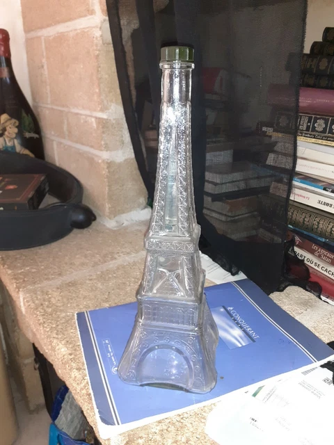 Bouteille Paris Tour eiffel en verre avec bouchon assorti inclus