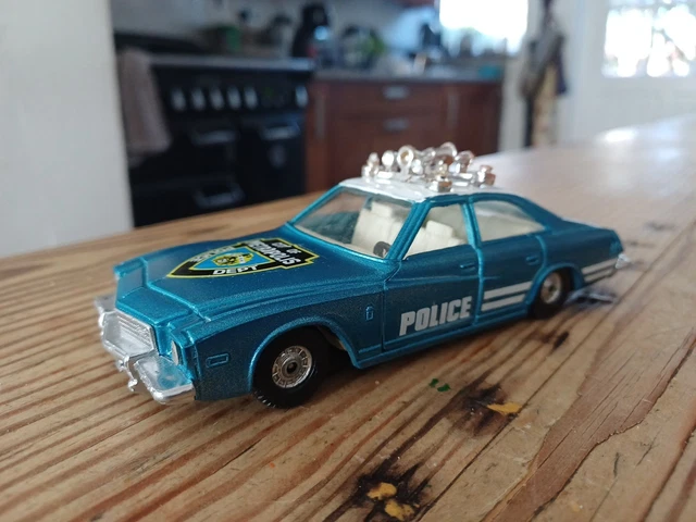 Miniature Corgi 260 - Buick Regal Police - 1/36 - Années 70 - Superman Metropolis