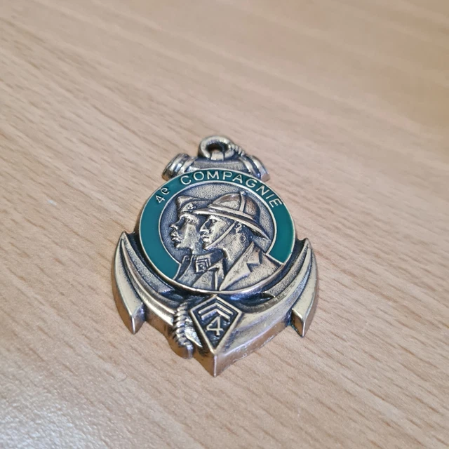 Insigne Militaire Marine EFORTOM (Réf: 108-35/P5/A3-75) - Djibouti