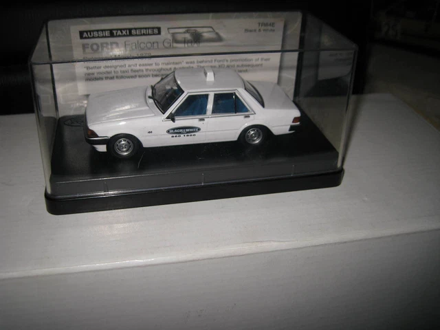 Ford Falcon Panel Van Esso 1/43 Trax – Miniature Diecast Blanche TR27D