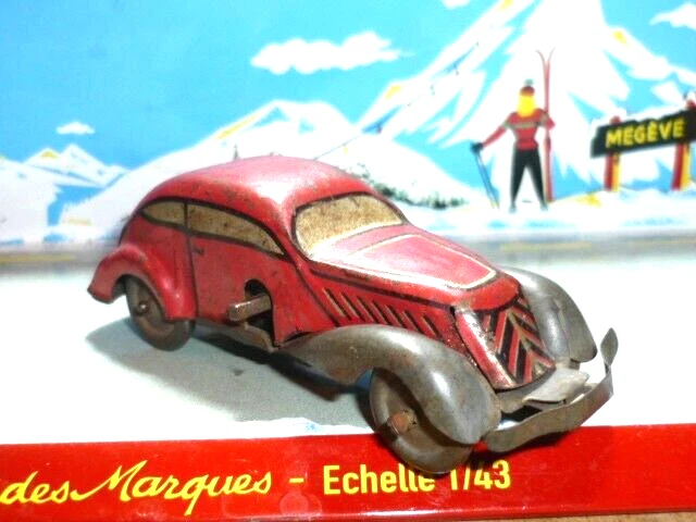 Jouet mécanique ancien avec clé
