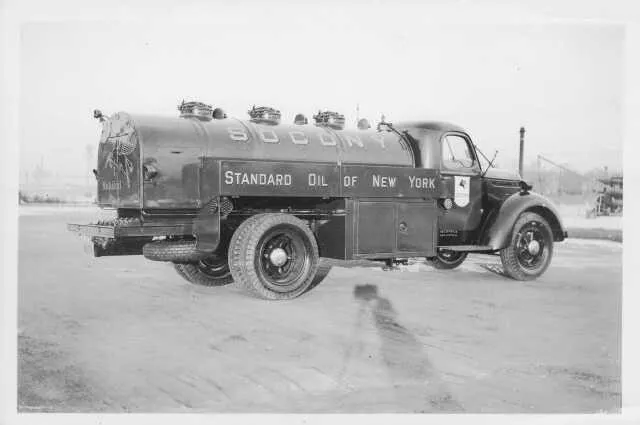 1940s Socony Standard Oil of New York Tanker Truck Press Photo 0003