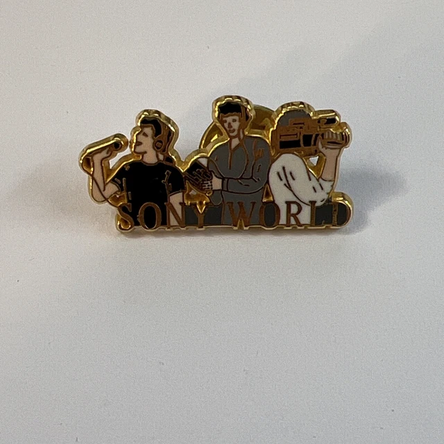 PIN'S ARTHUS BERTRAND Paris Entreprise Logo EUR 5,00 - FR
