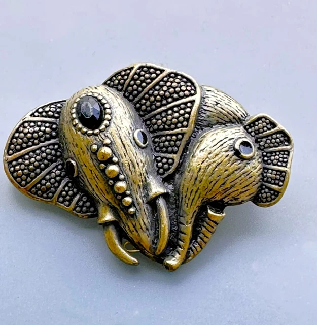 Lucky elephants head textured brass tone figural brooch pin accessory