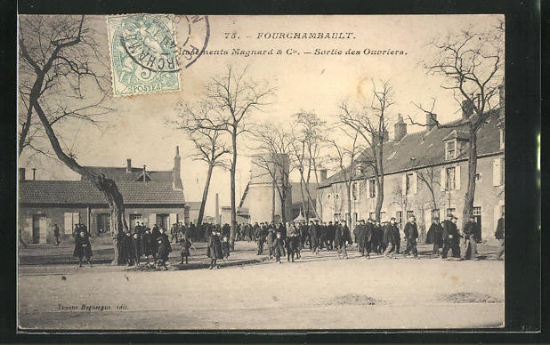 CPA Fourchambault, Etablissements Magnards & Cie., Sortie des Ouvriers