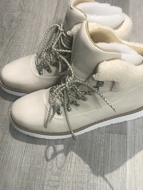 Esprit Wisdom Fur-Collar Hiker Booties Women's Shoes White Size: 9M