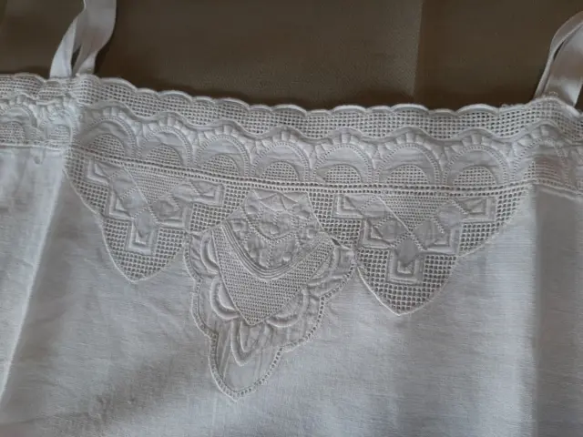 altes Hemdchen Unterhemd Weisswäsche Vintage Bluse Leibwäsche Baumwollspitze