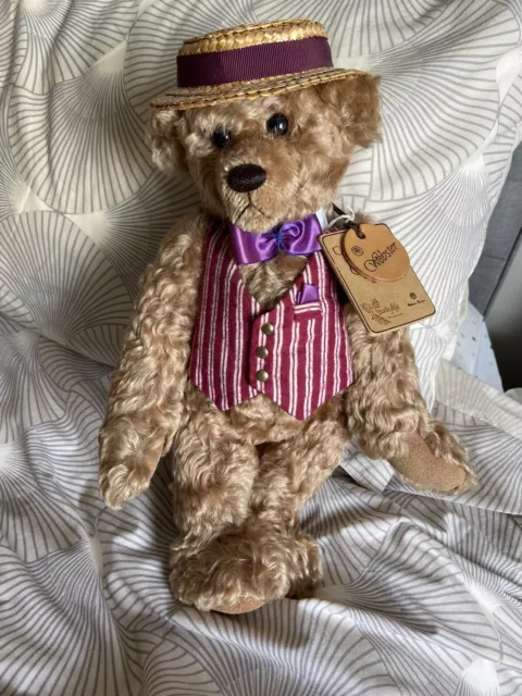 Robin Rive (Webster) Collectors bear in excellent condition 