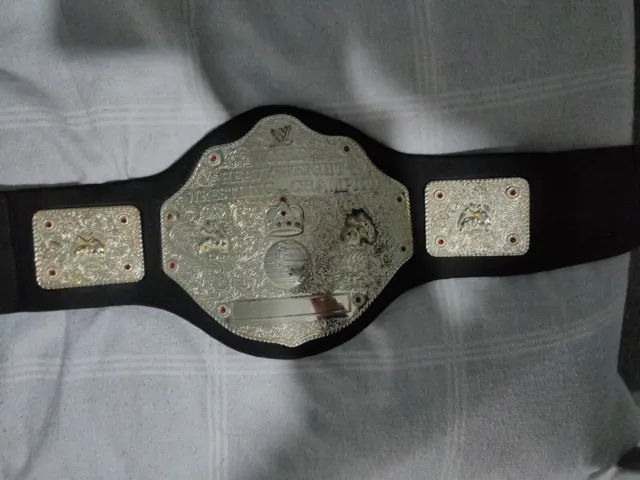 WWE World Heavyweight Championship Wrestling Deluxe Replica Title Belt Toy