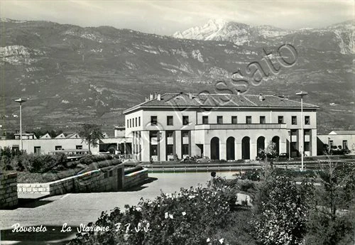 Cartolina di Rovereto, stazione della ferrovia - Trento