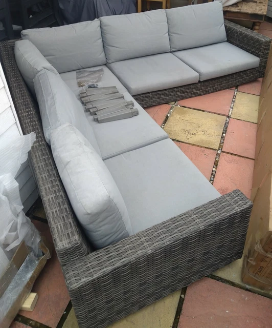 RATTAN GARDEN FURNITURE corner sofa grey Ex display RRP 650