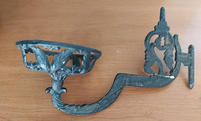 Vintage Cast Iron Oil Lamp Wall Mount Swivel 3