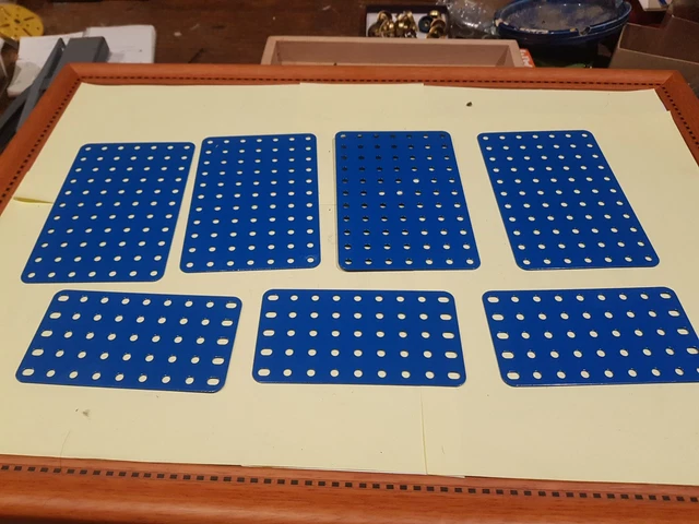 Lot De 88 Plaques Meccano Quadrillées Bleu Et Or - N°214 1/2 Rondes - Vintage France