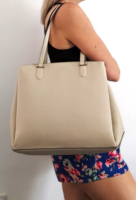 Fiorelli hotsell riley bag