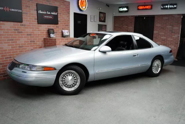 1993 Lincoln Mark Series Base 2dr Coupe