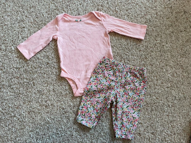 Baby Girl Size 3 Month Carters Pant Set