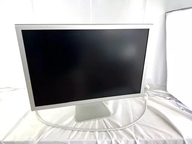 Apple 30” inch Cinema HD Display A1083 Monitor - 2560x1600 + Plugs + Adapter