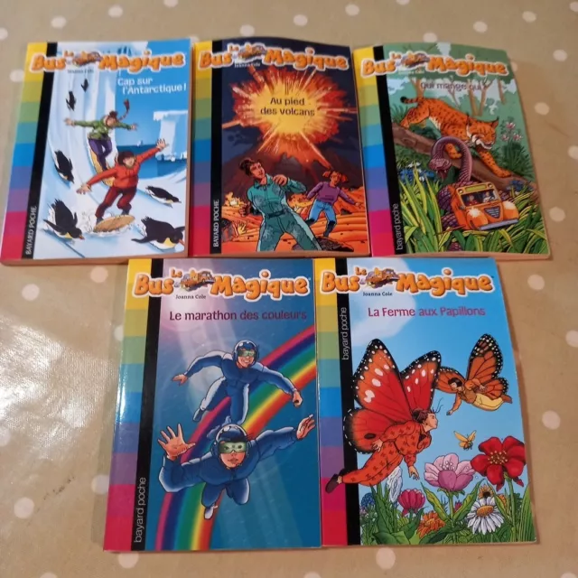 Lot de 5 livres Le bus magique N° 14 15 16 17 19 Bayard jeunesse Joanna Cole