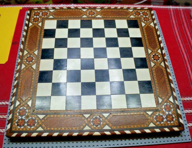 Stunning Inbound Wooden Tray Marquetry Chess Game 35 x 35cm