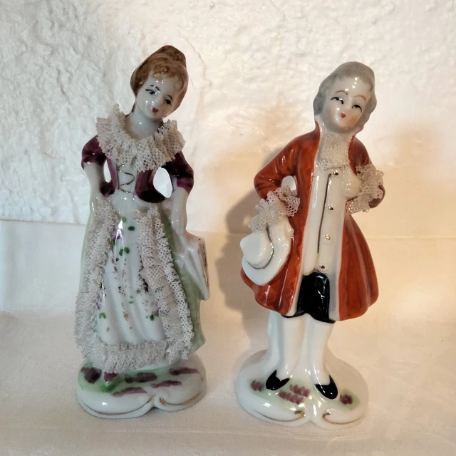Paire de Sujets Figurines en Porcelaine Allemande.