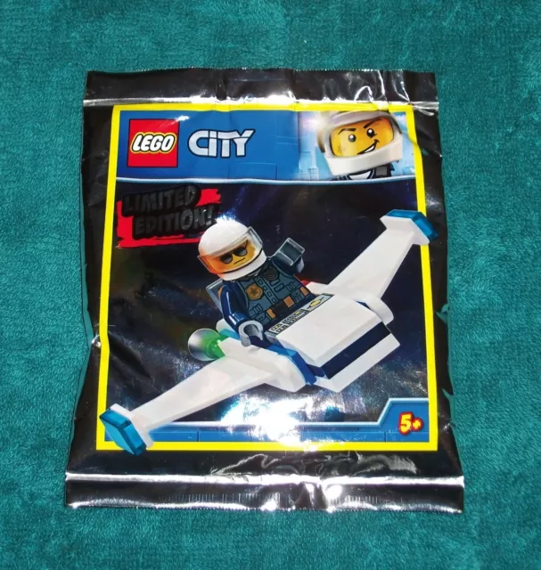 LEGO CITY: Policeman with Jet Plane Polybag Set 951901 BNSIP