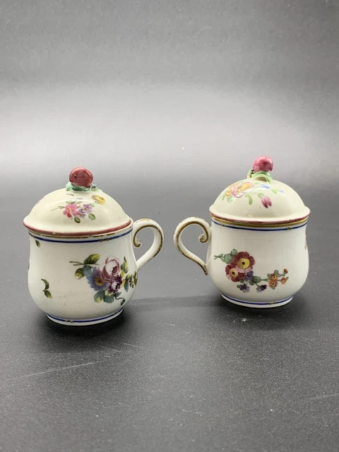 Ancienne Paire De Pot A Jus En Porcelaine Décor Floral Sevres ?