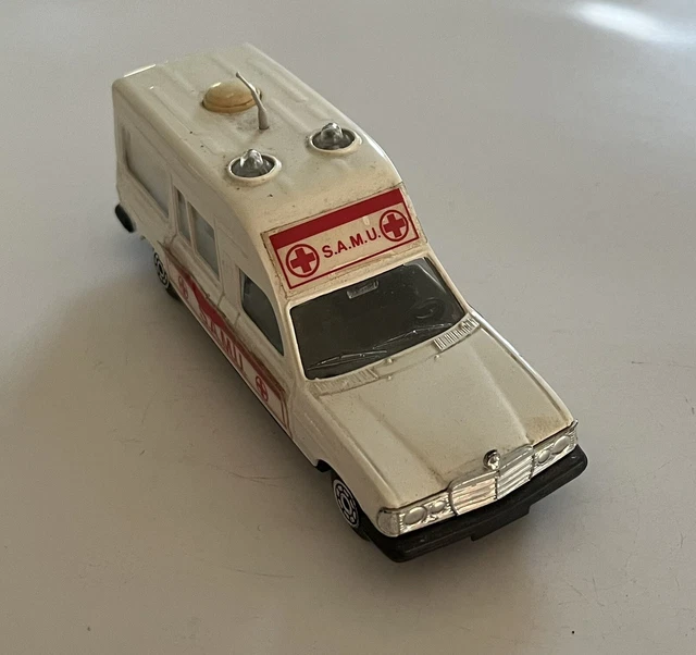 Norev Mercedes Ambulance Jet-car 1/43 – Miniature De Collection En Boîte D'origine